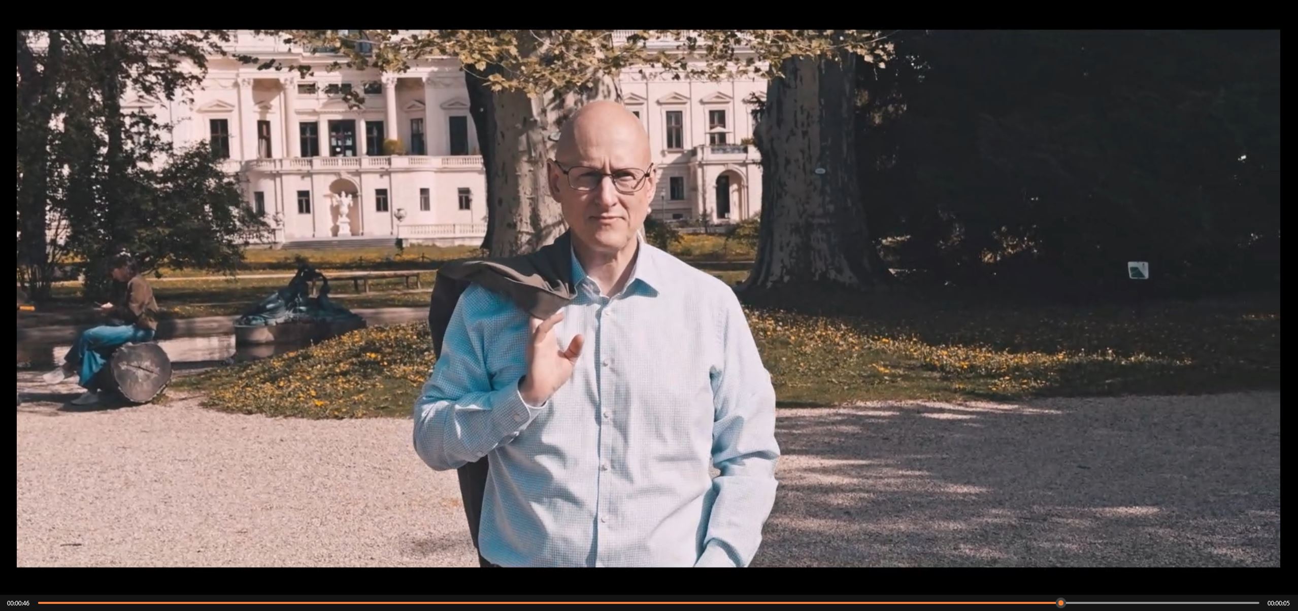 Video Vorschau von Robert Kiesinger in seiner Praxis